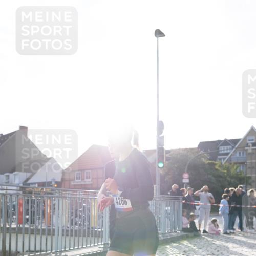 12.06.2026 - Holstenköstenlauf Michael Strokosch http://msf.ph/oto/9749573 12.06.2026 19:50:22 Laufen 4266 meine-sportfotos.de