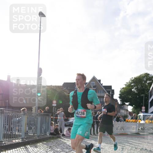 12.06.2026 - Holstenköstenlauf Michael Strokosch http://msf.ph/oto/9749576 12.06.2026 19:50:28 Laufen 4226 meine-sportfotos.de