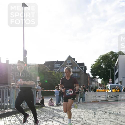 12.06.2026 - Holstenköstenlauf Michael Strokosch http://msf.ph/oto/9749592 12.06.2026 19:50:38 Laufen 4720 meine-sportfotos.de