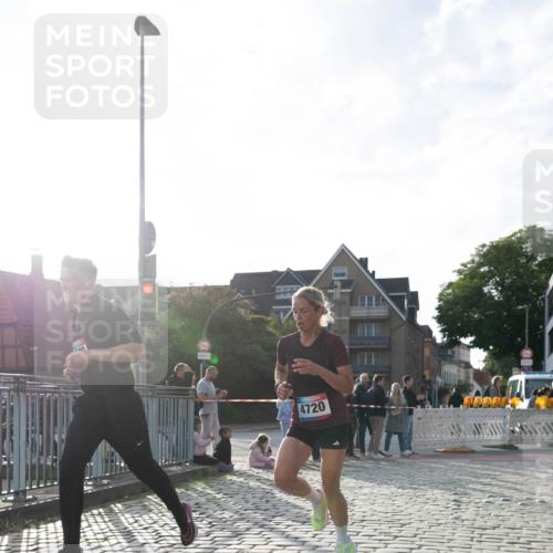 12.06.2026 - Holstenköstenlauf Michael Strokosch http://msf.ph/oto/9749593 12.06.2026 19:50:38 Laufen 4720 meine-sportfotos.de