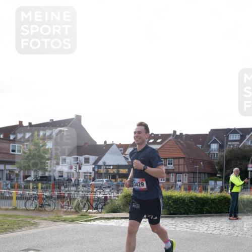 12.06.2026 - Holstenköstenlauf Michael Strokosch http://msf.ph/oto/9749621 12.06.2026 19:51:13 Laufen 3429 meine-sportfotos.de