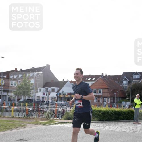 12.06.2026 - Holstenköstenlauf Michael Strokosch http://msf.ph/oto/9749622 12.06.2026 19:51:13 Laufen 3429 meine-sportfotos.de