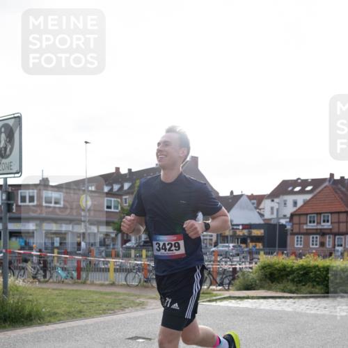 12.06.2026 - Holstenköstenlauf Michael Strokosch http://msf.ph/oto/9749629 12.06.2026 19:51:14 Laufen 3429 meine-sportfotos.de