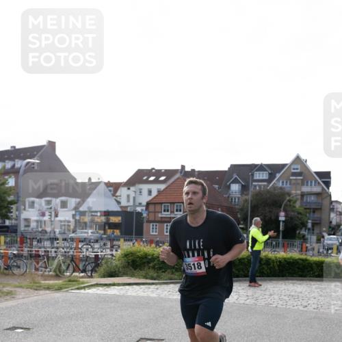 12.06.2026 - Holstenköstenlauf Michael Strokosch http://msf.ph/oto/9749634 12.06.2026 19:51:17 Laufen 3518 meine-sportfotos.de