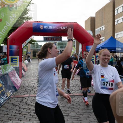 12.06.2026 - Holstenköstenlauf Michael Strokosch http://msf.ph/oto/9749652 12.06.2026 19:54:14 Laufen 3474, 3670, 3716 meine-sportfotos.de