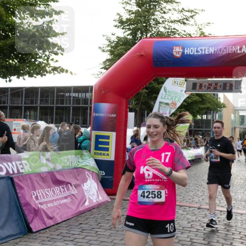 12.06.2026 - Holstenköstenlauf Michael Strokosch http://msf.ph/oto/9749666 12.06.2026 19:54:33 Laufen 17, 4258, 10, 4840 meine-sportfotos.de