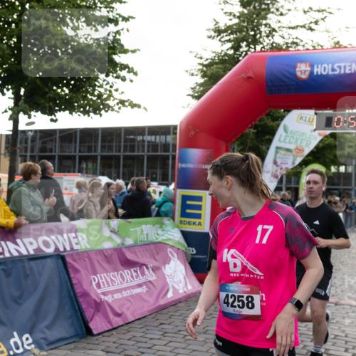 12.06.2026 - Holstenköstenlauf Michael Strokosch http://msf.ph/oto/9749671 12.06.2026 19:54:34 Laufen 0, 54, 18, 17, 4258, 73 meine-sportfotos.de