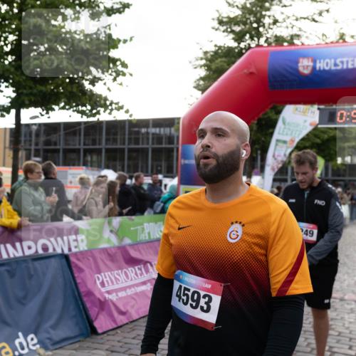 12.06.2026 - Holstenköstenlauf Michael Strokosch http://msf.ph/oto/9749672 12.06.2026 19:54:41 Laufen 35, 4593, 0, 54, 24, 49, 3810 meine-sportfotos.de