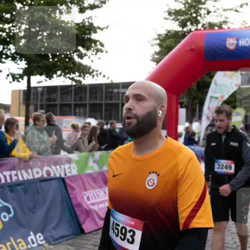 12.06.2026 - Holstenköstenlauf Michael Strokosch http://msf.ph/oto/9749675 12.06.2026 19:54:41 Laufen 4593, 0, 54, 24, 3249, 38 meine-sportfotos.de