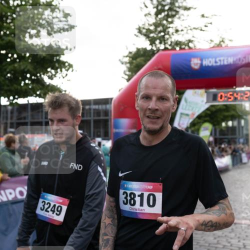 12.06.2026 - Holstenköstenlauf Michael Strokosch http://msf.ph/oto/9749682 12.06.2026 19:54:43 Laufen 0, 54, 27, 36, 3810, 4941, 3249 meine-sportfotos.de