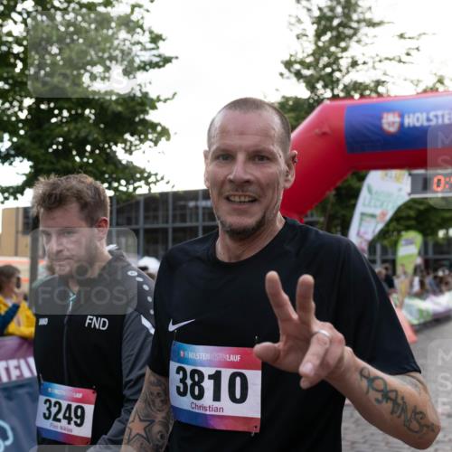 12.06.2026 - Holstenköstenlauf Michael Strokosch http://msf.ph/oto/9749684 12.06.2026 19:54:43 Laufen 36, 3810, 3249, 0, 54, 27 meine-sportfotos.de