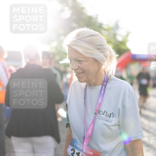 12.06.2026 - Holstenköstenlauf Michael Strokosch http://msf.ph/oto/9749898 12.06.2026 19:58:54 Laufen 36, 36, 36, 31 meine-sportfotos.de