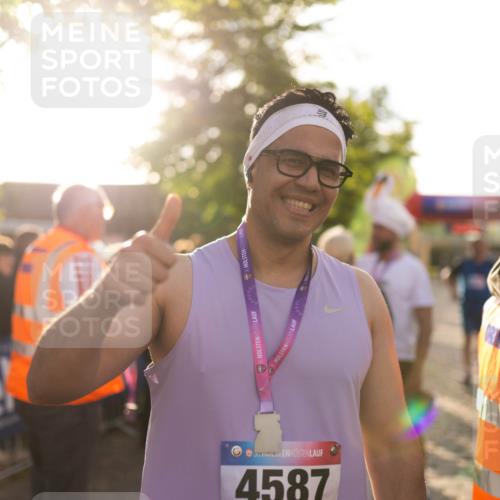 12.06.2026 - Holstenköstenlauf Michael Strokosch http://msf.ph/oto/9749977 12.06.2026 20:00:12 Laufen 4587, 36, 5 meine-sportfotos.de