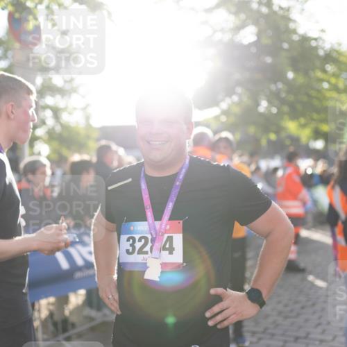 12.06.2026 - Holstenköstenlauf Michael Strokosch http://msf.ph/oto/9750033 12.06.2026 20:01:39 Laufen 36, 32, 4 meine-sportfotos.de