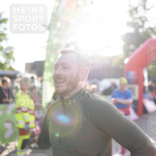 12.06.2026 - Holstenköstenlauf Michael Strokosch http://msf.ph/oto/9750059 12.06.2026 20:04:00 Laufen  meine-sportfotos.de
