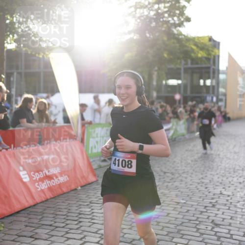 12.06.2026 - Holstenköstenlauf Michael Strokosch http://msf.ph/oto/9750081 12.06.2026 20:04:22 Laufen 4108 meine-sportfotos.de