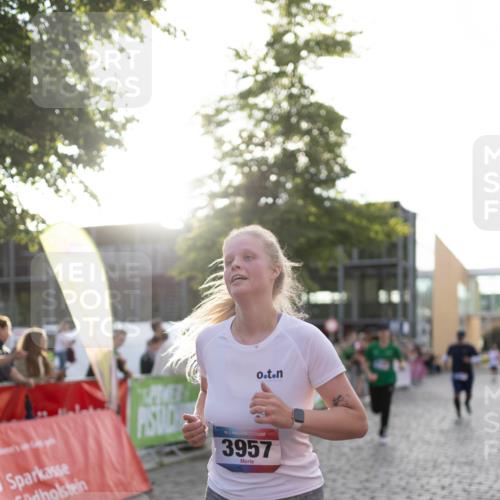 12.06.2026 - Holstenköstenlauf Michael Strokosch http://msf.ph/oto/9750088 12.06.2026 20:04:32 Laufen 3957 meine-sportfotos.de