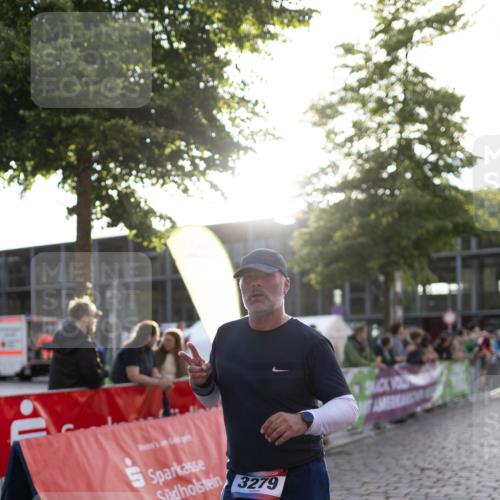 12.06.2026 - Holstenköstenlauf Michael Strokosch http://msf.ph/oto/9750103 12.06.2026 20:04:36 Laufen 3279 meine-sportfotos.de