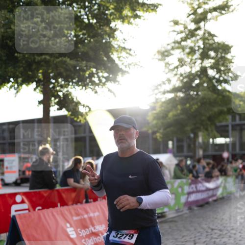 12.06.2026 - Holstenköstenlauf Michael Strokosch http://msf.ph/oto/9750104 12.06.2026 20:04:36 Laufen 3279 meine-sportfotos.de