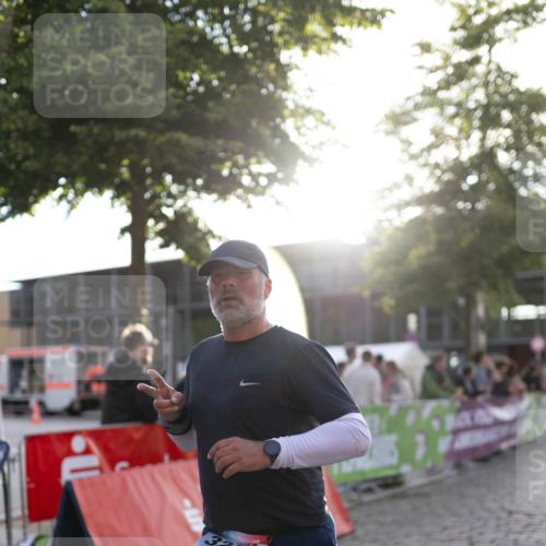 12.06.2026 - Holstenköstenlauf Michael Strokosch http://msf.ph/oto/9750107 12.06.2026 20:04:36 Laufen 3279 meine-sportfotos.de