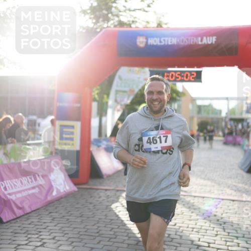 12.06.2026 - Holstenköstenlauf Michael Strokosch http://msf.ph/oto/9750139 12.06.2026 20:05:19 Laufen 05, 02, 4617, 196 meine-sportfotos.de