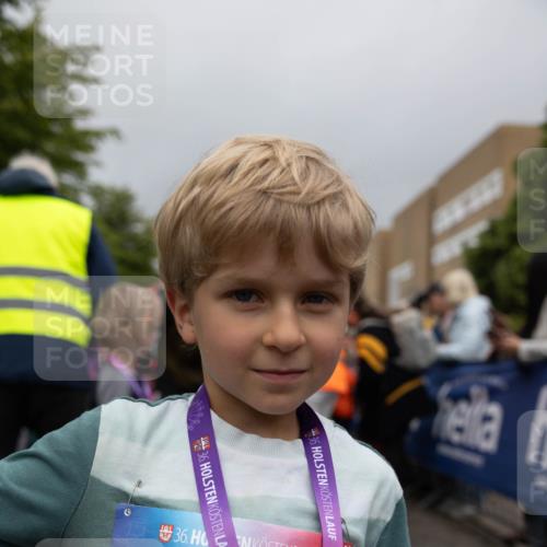 12.06.2026 - Holstenköstenlauf Michael Strokosch http://msf.ph/oto/9750235 12.06.2026 15:03:27 Laufen 36, 36, 36, 36, 36, 7006 meine-sportfotos.de