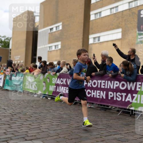 12.06.2026 - Holstenköstenlauf Michael Strokosch http://msf.ph/oto/9750325 12.06.2026 16:06:54 Laufen 164, 1354, 25, 26, 22 meine-sportfotos.de