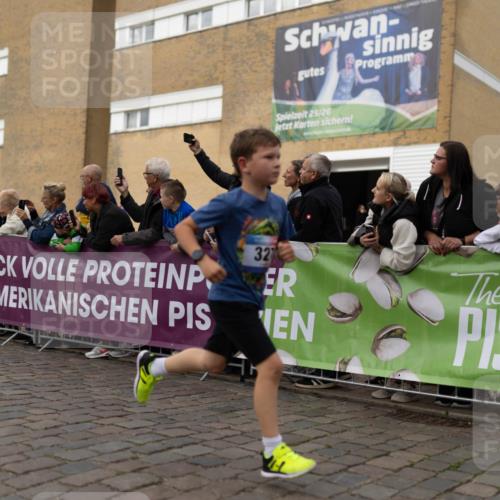 12.06.2026 - Holstenköstenlauf Michael Strokosch http://msf.ph/oto/9750331 12.06.2026 16:06:54 Laufen 25, 26, 327 meine-sportfotos.de