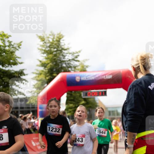 12.06.2026 - Holstenköstenlauf Michael Strokosch http://msf.ph/oto/9750385 12.06.2026 16:08:50 Laufen 8, 1232, 0, 08, 3, 243, 1544 meine-sportfotos.de