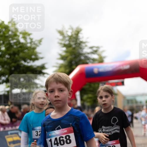 12.06.2026 - Holstenköstenlauf Michael Strokosch http://msf.ph/oto/9750398 12.06.2026 16:09:04 Laufen 32, 1468, 163 meine-sportfotos.de