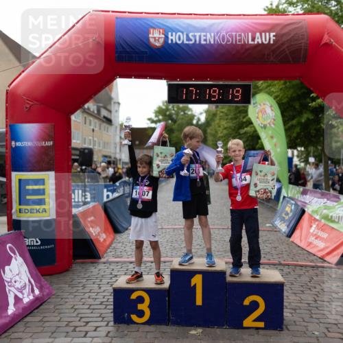 12.06.2026 - Holstenköstenlauf Michael Strokosch http://msf.ph/oto/9750495 12.06.2026 17:19:35 Laufen 1007, 3, 17, 19, 19, 2 meine-sportfotos.de