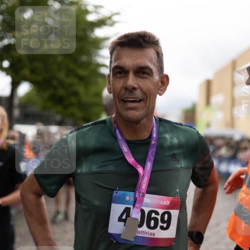 12.06.2026 - Holstenköstenlauf Michael Strokosch http://msf.ph/oto/9750593 12.06.2026 17:53:37 Laufen 36, 36, 36, 4069 meine-sportfotos.de