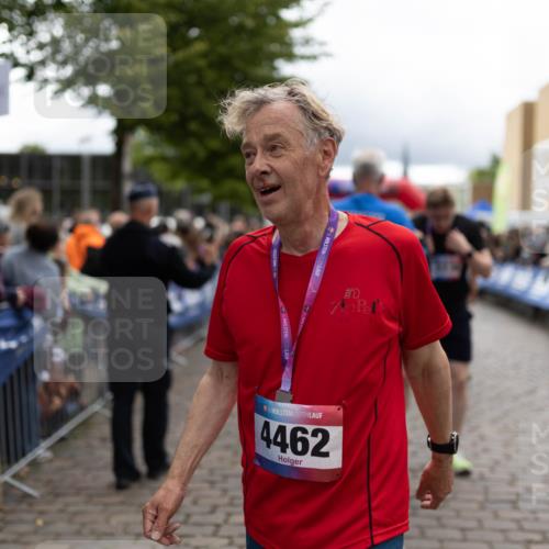 12.06.2026 - Holstenköstenlauf Michael Strokosch http://msf.ph/oto/9750601 12.06.2026 17:54:29 Laufen 36, 4462 meine-sportfotos.de