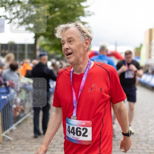 12.06.2026 - Holstenköstenlauf Michael Strokosch http://msf.ph/oto/9750603 12.06.2026 17:54:30 Laufen 35, 4462 meine-sportfotos.de