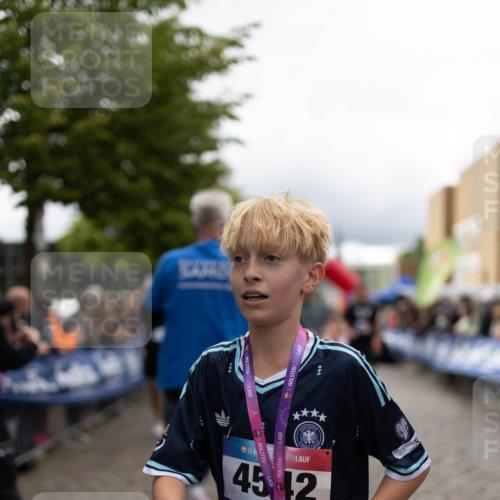 12.06.2026 - Holstenköstenlauf Michael Strokosch http://msf.ph/oto/9750622 12.06.2026 17:54:45 Laufen 36, 45, 12 meine-sportfotos.de