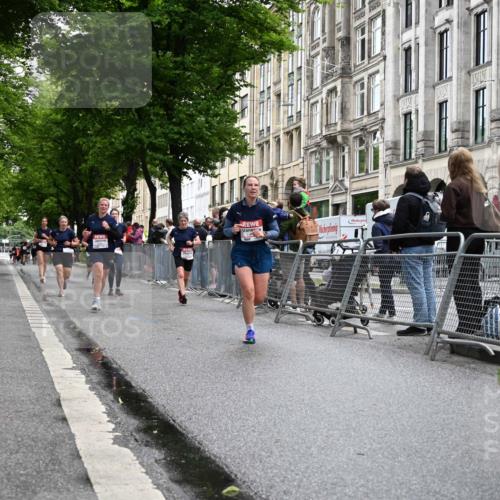 14.06.2026 - REWE Women's Run J. Mangold http://msf.ph/oto/9750654 14.06.2026 10:01:41 Ziel 10177, 10860, 11139, 11162, 11180, 11506, 11511, 11514 meine-sportfotos.de
