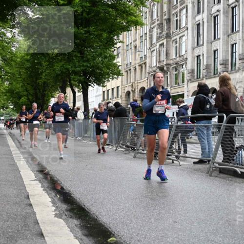 14.06.2026 - REWE Women's Run J. Mangold http://msf.ph/oto/9750658 14.06.2026 10:01:42 Ziel 10177, 10860, 11139, 11162, 11180, 11506, 11511, 11514 meine-sportfotos.de