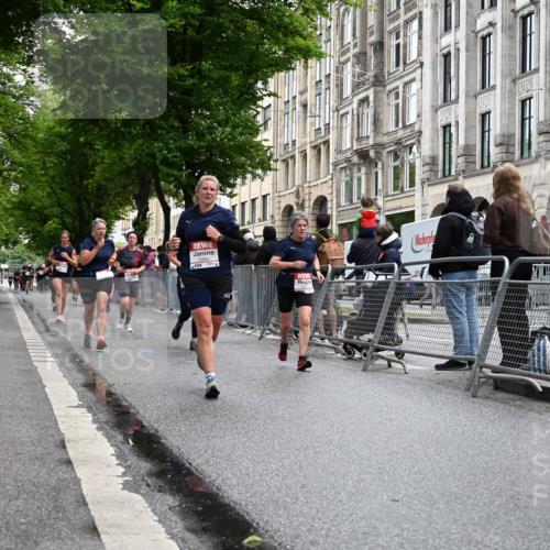 14.06.2026 - REWE Women's Run J. Mangold http://msf.ph/oto/9750663 14.06.2026 10:01:44 Ziel 10132, 10177, 10251, 10860, 10967, 11162, 11180, 11506, 11511, 11514 meine-sportfotos.de