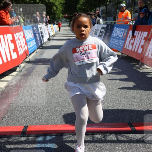14.06.2026 - REWE Women's Run Strokosch-Dieckow http://msf.ph/oto/9750713 14.06.2026 11:39:45 Ziel 118 meine-sportfotos.de
