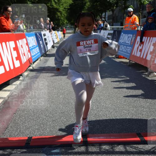 14.06.2026 - REWE Women's Run Strokosch-Dieckow http://msf.ph/oto/9750729 14.06.2026 11:39:45 Ziel 118 meine-sportfotos.de