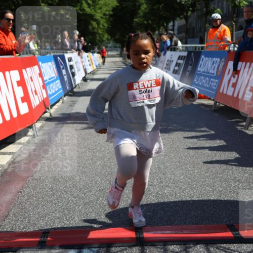 14.06.2026 - REWE Women's Run Strokosch-Dieckow http://msf.ph/oto/9750734 14.06.2026 11:39:45 Ziel 118 meine-sportfotos.de
