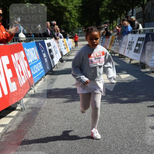 14.06.2026 - REWE Women's Run Strokosch-Dieckow http://msf.ph/oto/9750754 14.06.2026 11:39:44 Ziel 118 meine-sportfotos.de