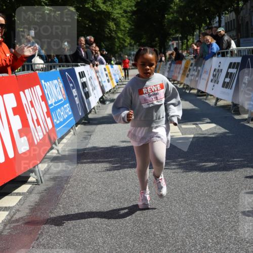 14.06.2026 - REWE Women's Run Strokosch-Dieckow http://msf.ph/oto/9750770 14.06.2026 11:39:44 Ziel 118 meine-sportfotos.de