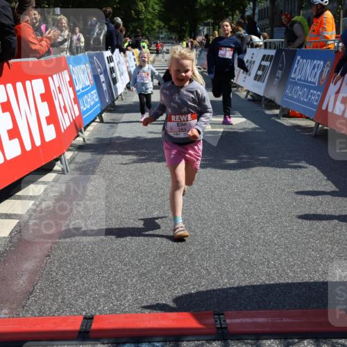 14.06.2026 - REWE Women's Run Strokosch-Dieckow http://msf.ph/oto/9750904 14.06.2026 11:39:22 Ziel 202, 218, 222, 243, 284, 291, 366 meine-sportfotos.de