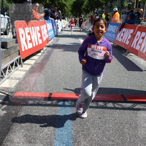 14.06.2026 - REWE Women's Run Strokosch-Dieckow http://msf.ph/oto/9750992 14.06.2026 11:39:15 Ziel 115, 202 meine-sportfotos.de