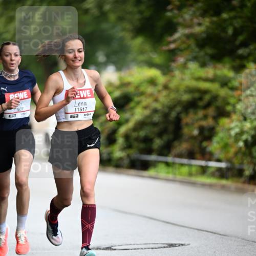 14.06.2026 - REWE Women's Run Dr. Thomas Lammeyer http://msf.ph/oto/9751194 14.06.2026 09:12:48 Laufen 11507, 51, 11517, 57 meine-sportfotos.de
