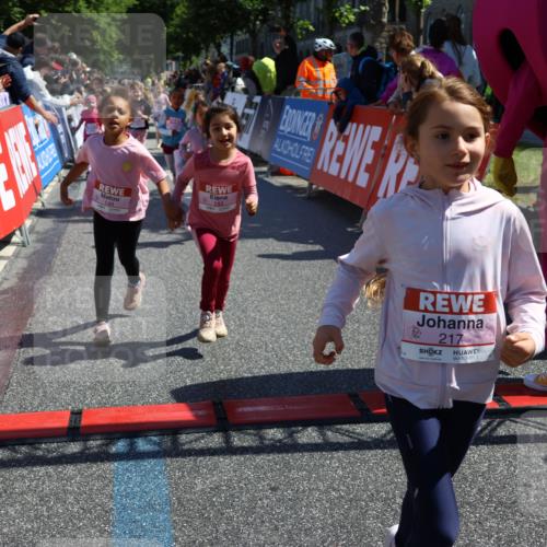 14.06.2026 - REWE Women's Run Strokosch-Dieckow http://msf.ph/oto/9751246 14.06.2026 11:38:55 Ziel 109, 134, 143, 144, 161, 191, 213, 217, 219, 242, 285, 286, 308, 332, 338, 349, 360 meine-sportfotos.de