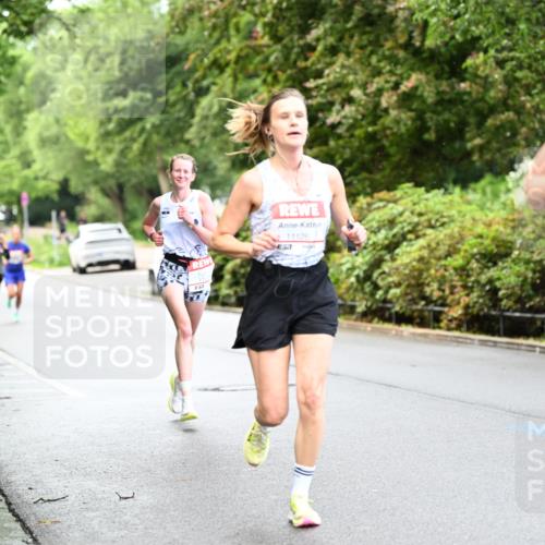 14.06.2026 - REWE Women's Run Dr. Thomas Lammeyer http://msf.ph/oto/9751322 14.06.2026 09:13:22 Laufen 7, 11126 meine-sportfotos.de
