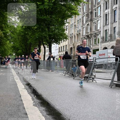 14.06.2026 - REWE Women's Run J. Mangold http://msf.ph/oto/9752210 14.06.2026 10:06:47 Ziel 10205, 10609, 11015 meine-sportfotos.de