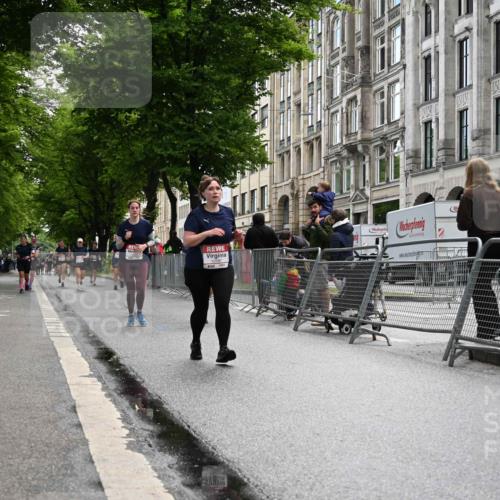 14.06.2026 - REWE Women's Run J. Mangold http://msf.ph/oto/9752612 14.06.2026 10:08:05 Ziel 10504, 10574, 10578, 10582, 10760, 10764, 11525 meine-sportfotos.de